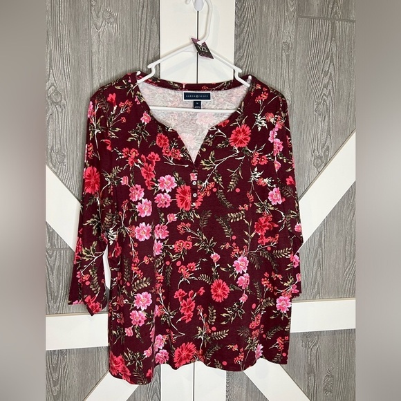 123. Karen Scott Floral Henley 3/4 Sleeve Top 1X - Picture 1 of 3